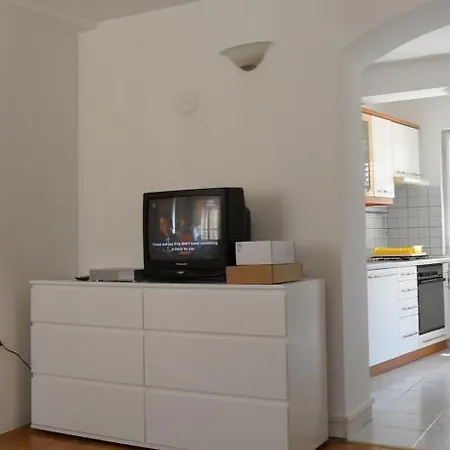Apartman Arco Arina *