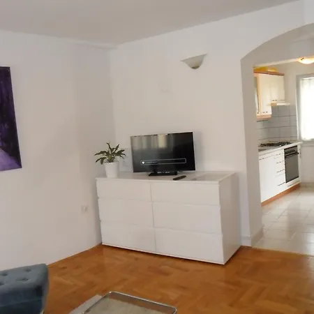 Arco Arina * Póla