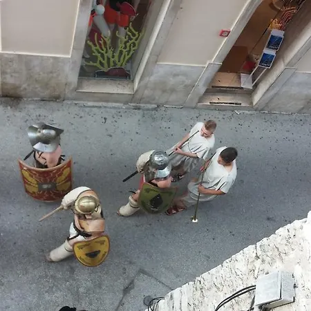 アパート Arco Arina プーラ