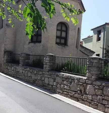 Arco Arina